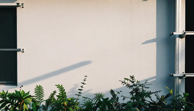 设备维护中自主检查与外包服务的对比分析