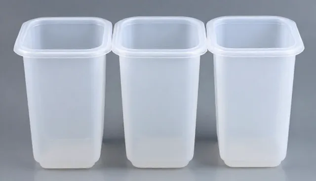 塑料容器存储方法的选择依据与适用场景分析
