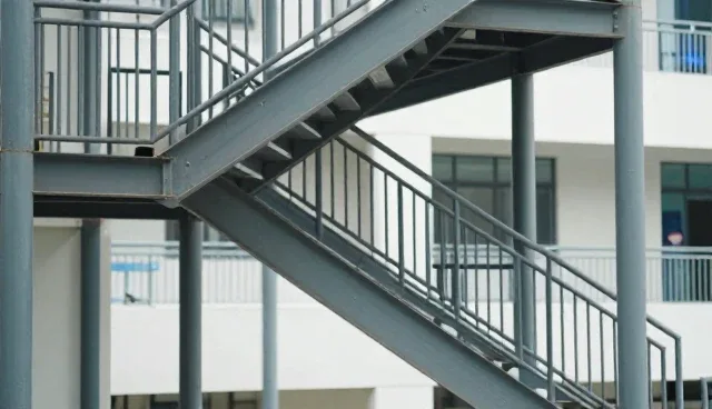 适配方案在销售与维护中的实际取舍
