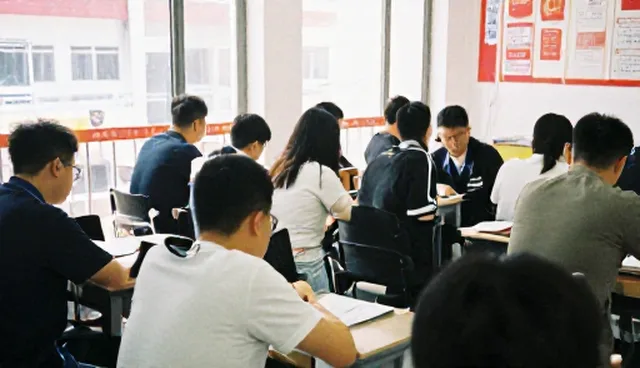 教学方法对比：传统与创新的取舍分析