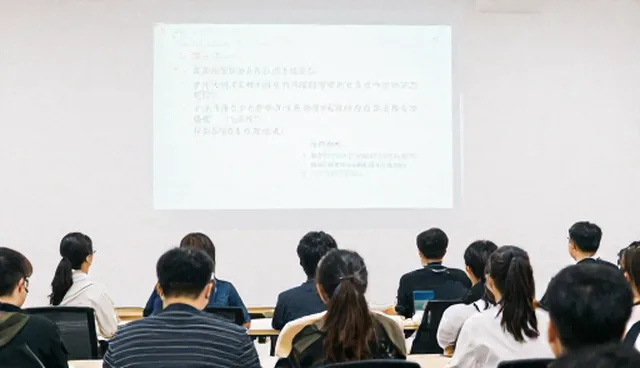 提示词原则对比两种做法或条件，点明实际取舍