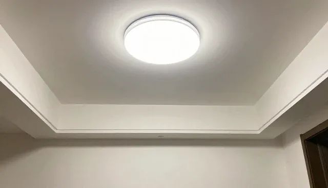 视频剪辑效果最大化：两种做法的对比与取舍