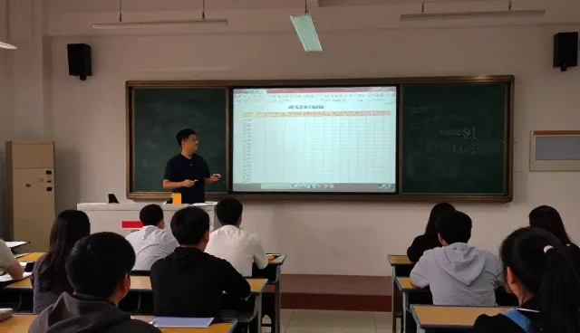 教师能力提升课程系统应用中的常见误区