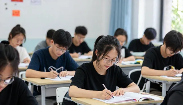 响应较为缓慢时，服务网络选型问题的对比分析
