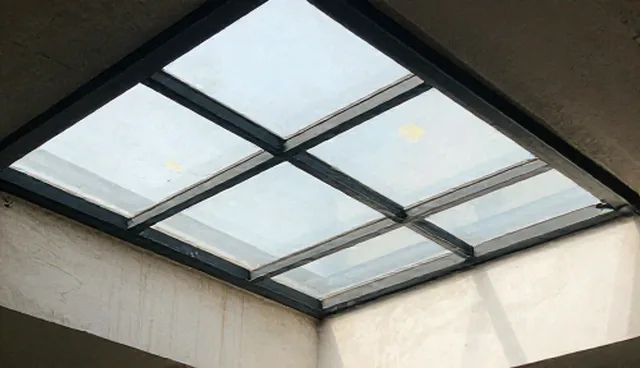 汽车贴膜维护效果常见误区分析